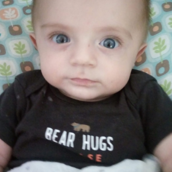 Meet your Posher! - Picture 4 of 8